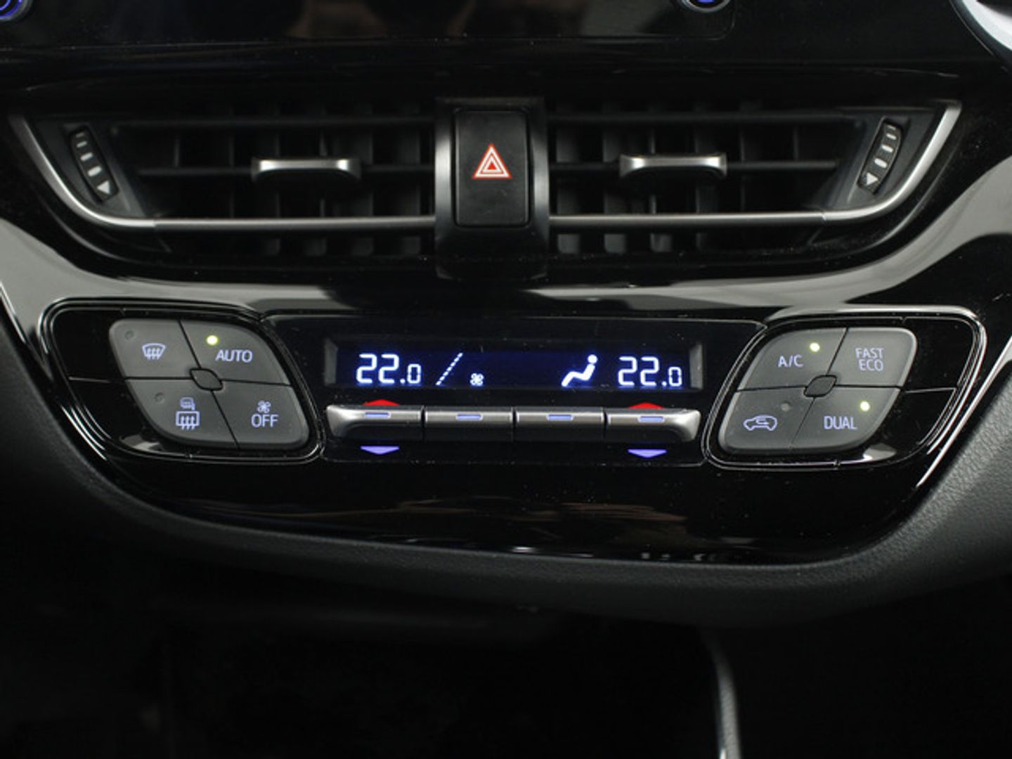Toyota C-HR 1.8 125H Advance 90 kW (122 CV)