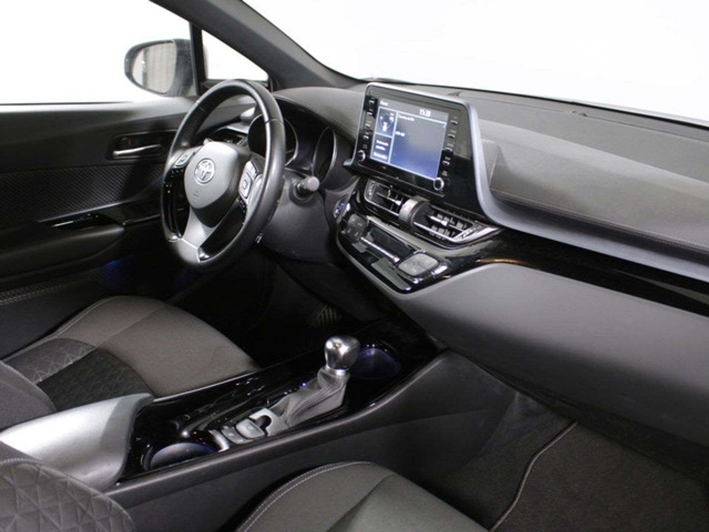 Toyota C-HR 1.8 125H Advance 90 kW (122 CV)
