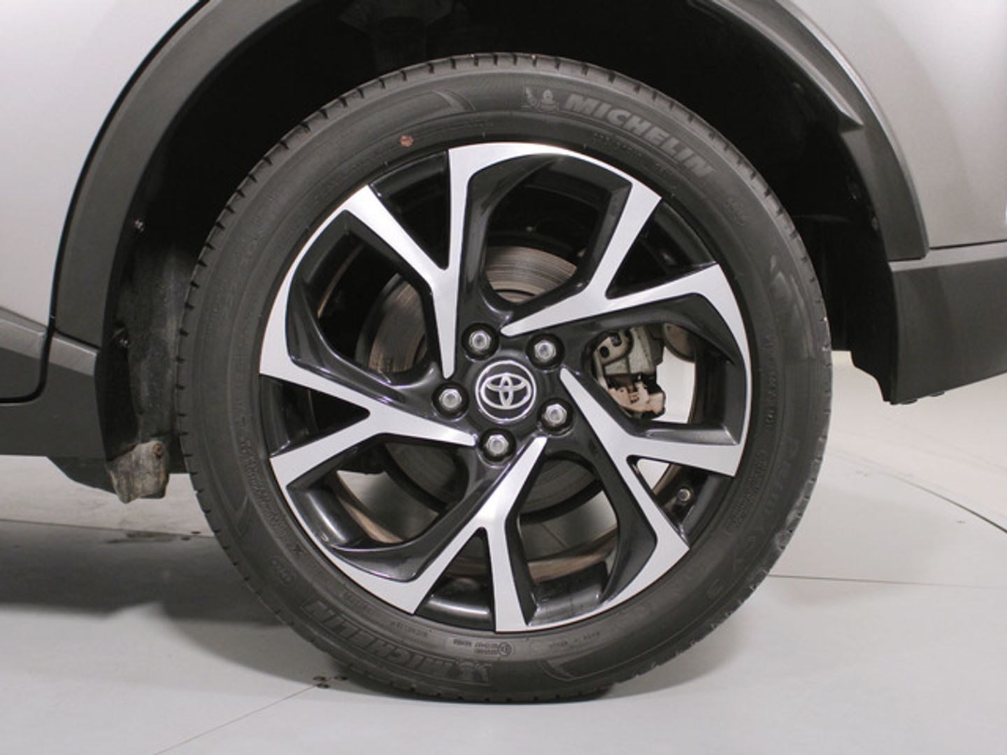 Toyota C-HR 1.8 125H Advance 90 kW (122 CV)