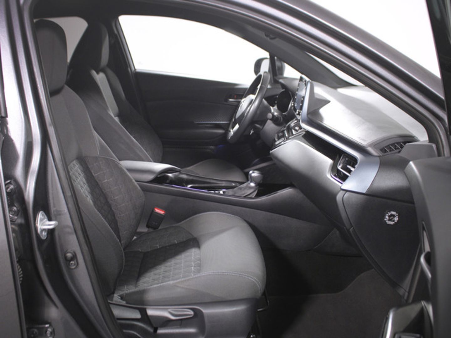 Toyota C-HR 1.8 125H Advance 90 kW (122 CV)