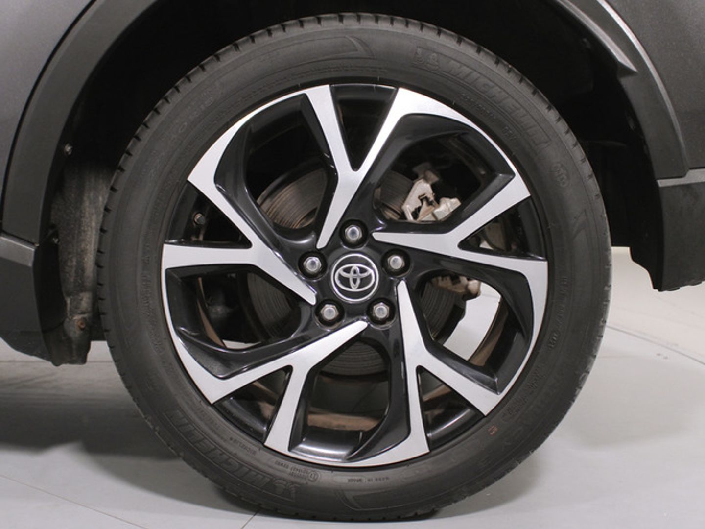 Toyota C-HR 1.8 125H Advance 90 kW (122 CV)