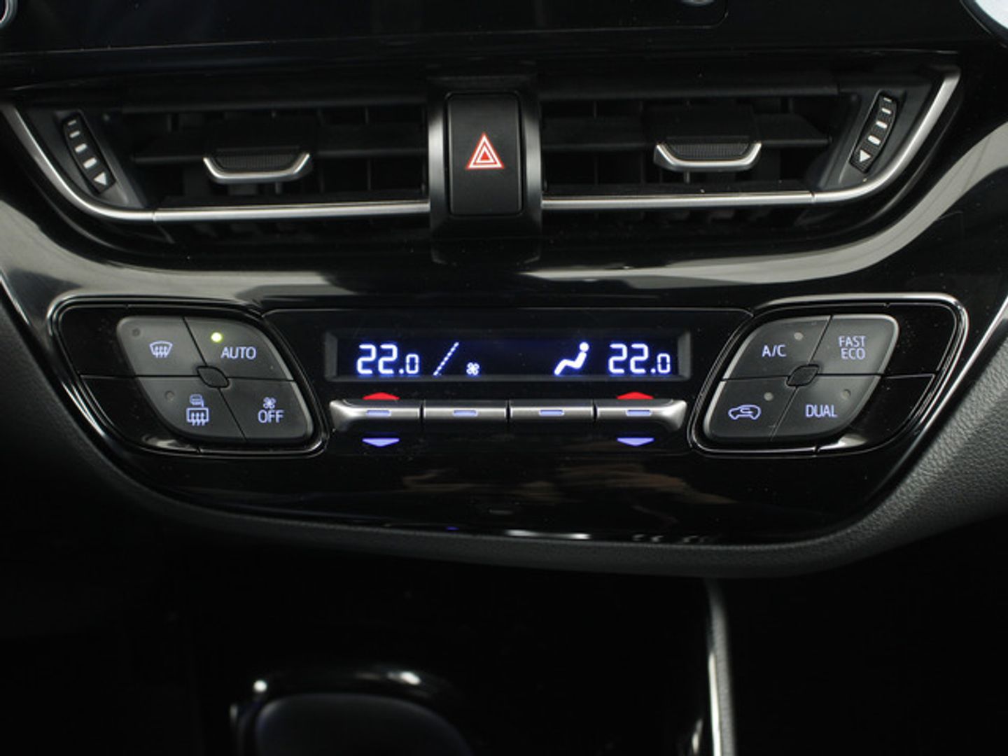 Toyota C-HR 1.8 125H Advance 90 kW (122 CV)