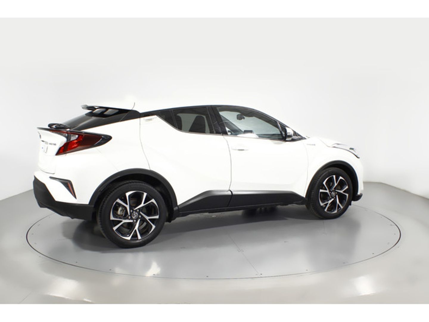 Toyota C-HR 1.8 125H Advance 90 kW (122 CV)