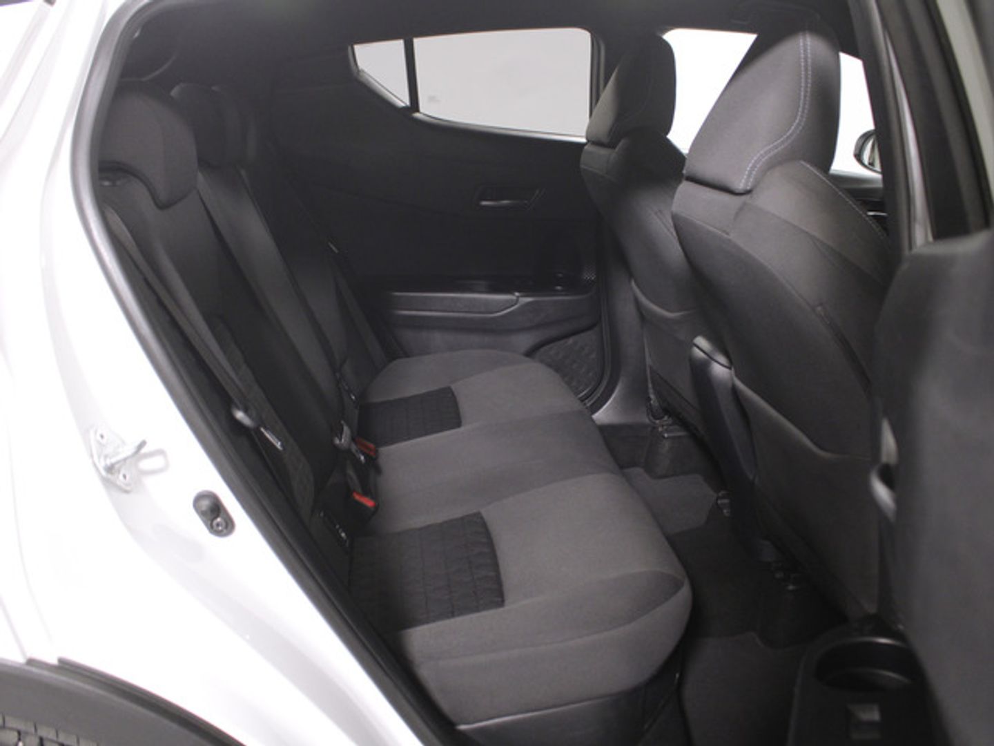 Toyota C-HR 1.8 125H Advance 90 kW (122 CV)