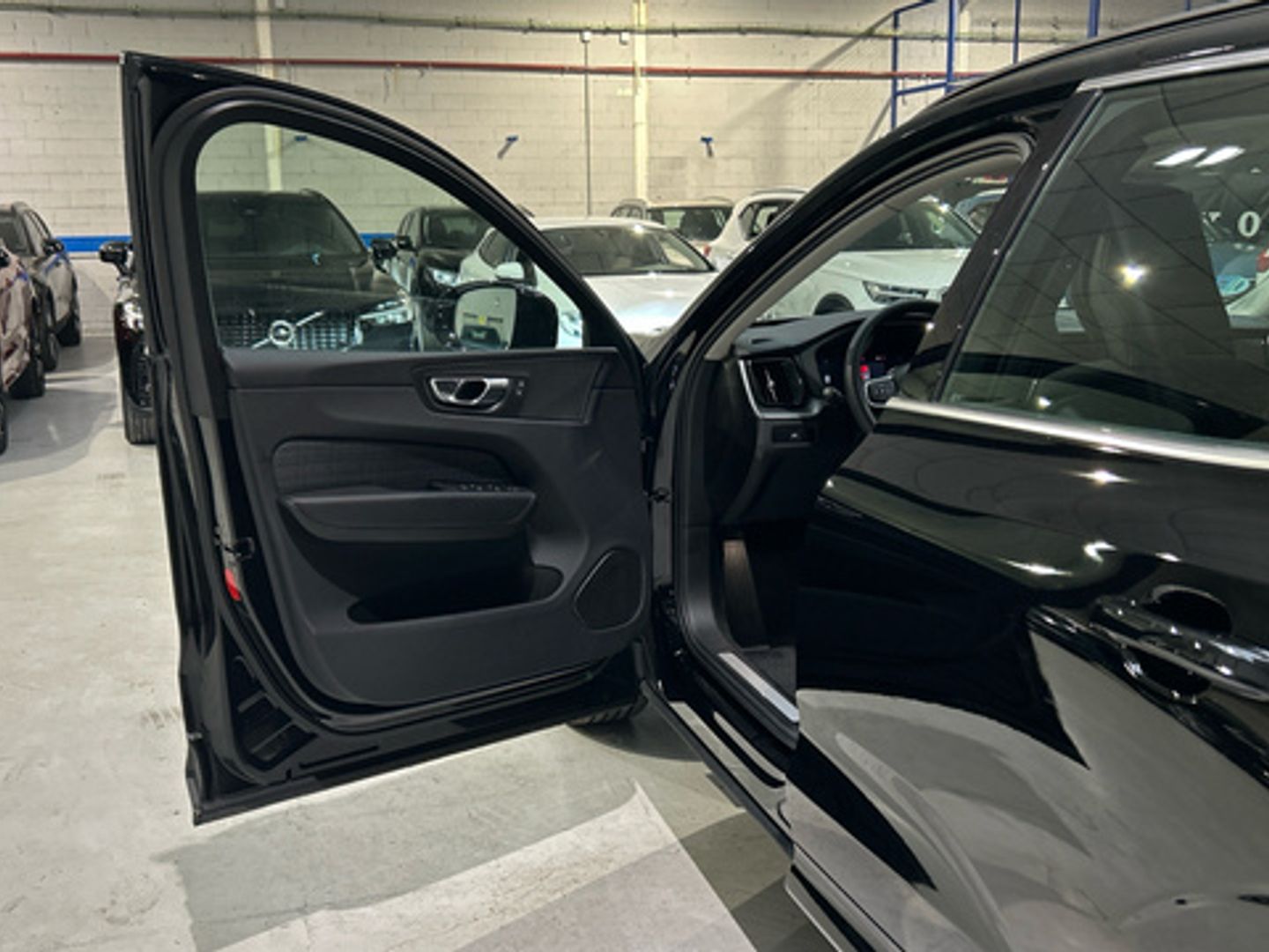 Volvo XC60 B4 D Core Auto 145 kW (197 CV)