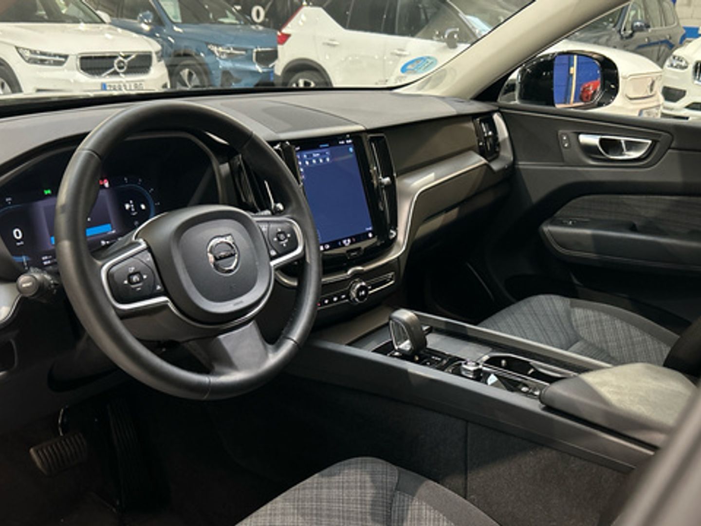 Volvo XC60 B4 D Core Auto 145 kW (197 CV)