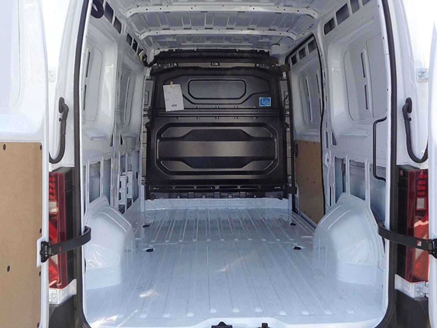Renault Master E-Tech Furgon Gran Autonomía L2H2 3500 105 kW (143 CV)