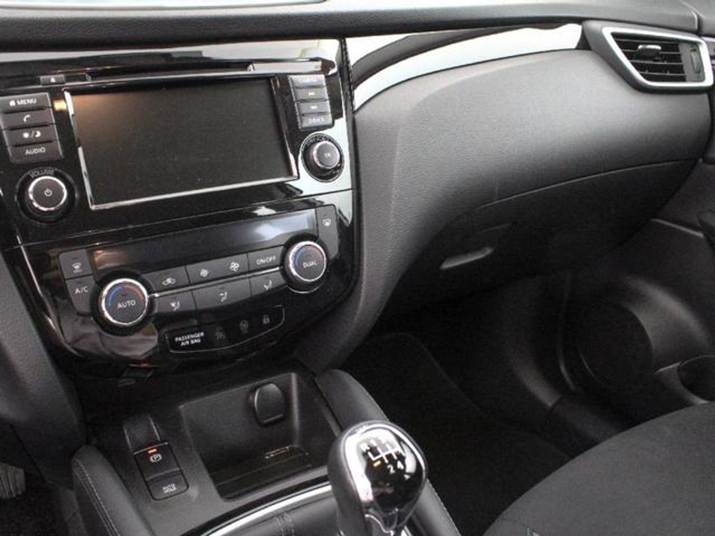 Nissan Qashqai DIG-T 140 mHEV N-Connecta 4x2 103 kW (140 CV)