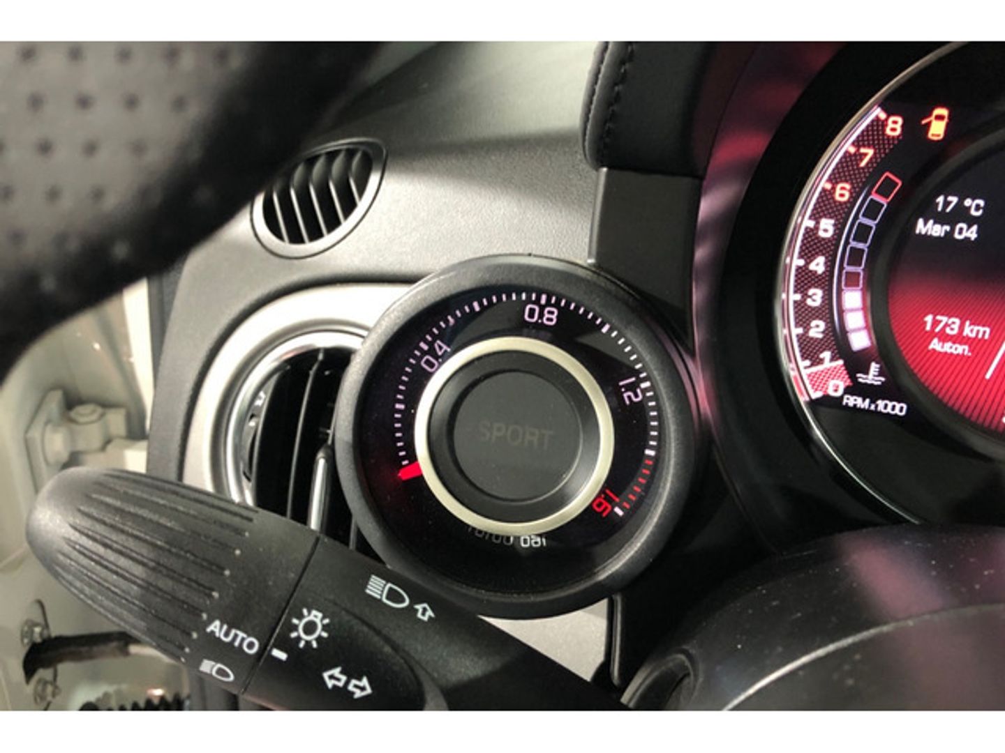 Abarth 500 1.4 16v T-Jet 595 121 kW (165 CV)