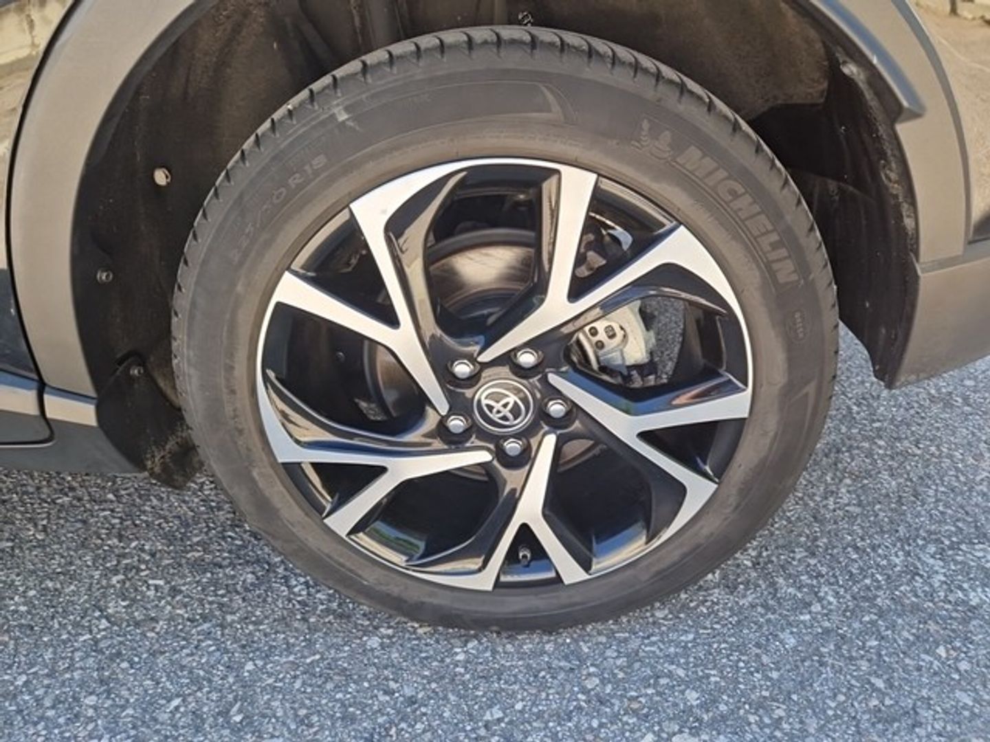 Toyota C-HR 1.8 125H Advance 90 kW (122 CV)