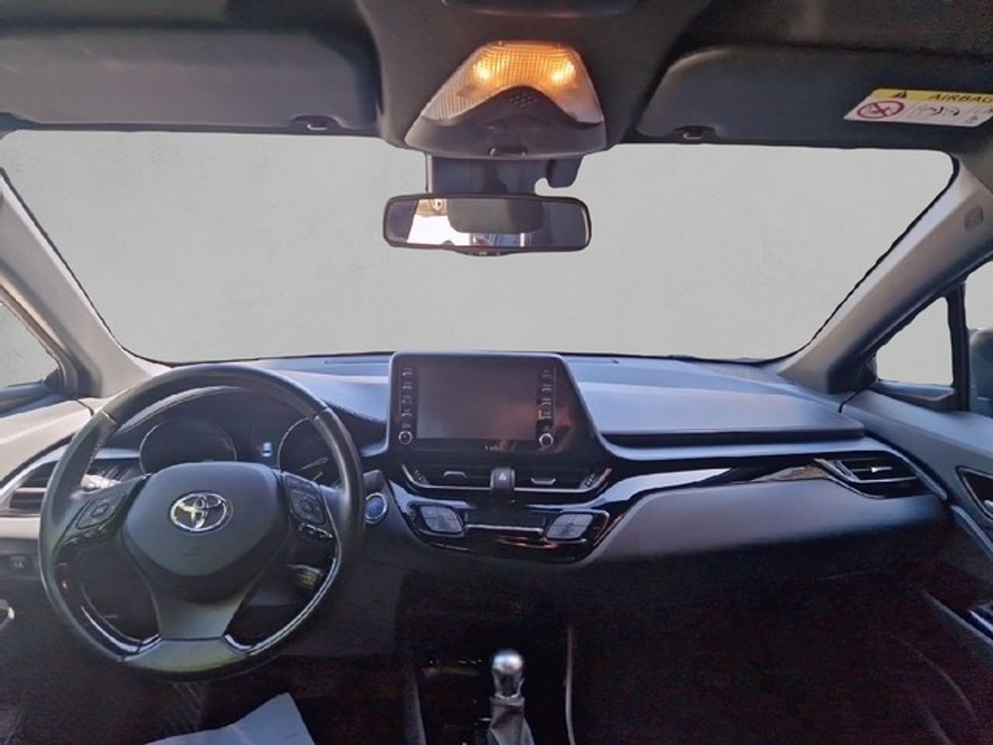 Toyota C-HR 1.8 125H Advance 90 kW (122 CV)