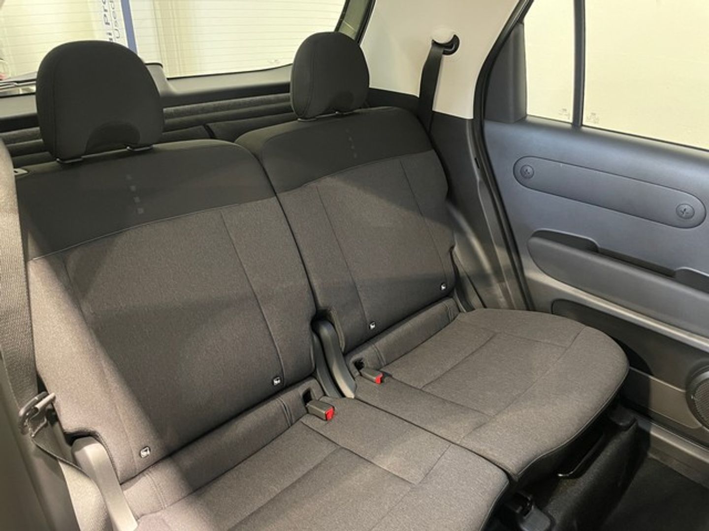 Hyundai Inster 49KWH Tecno 85 kW (115 CV)