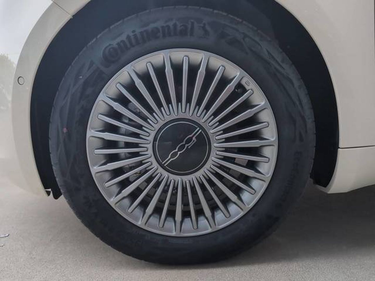 Fiat 500 Electrico Monotrim 3+1 320km 87 kW (118 CV)