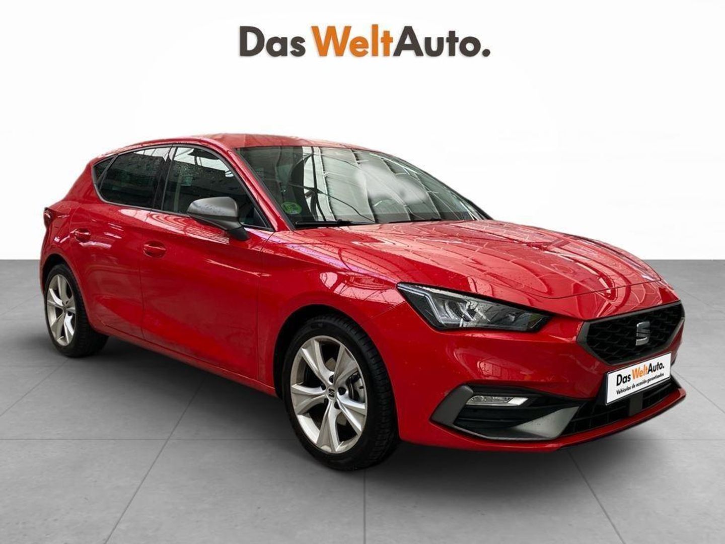 SEAT León 1.5 eTSI S&S FR Special Edition Vision DSG 110 kW (150 CV) Rojo Sedan