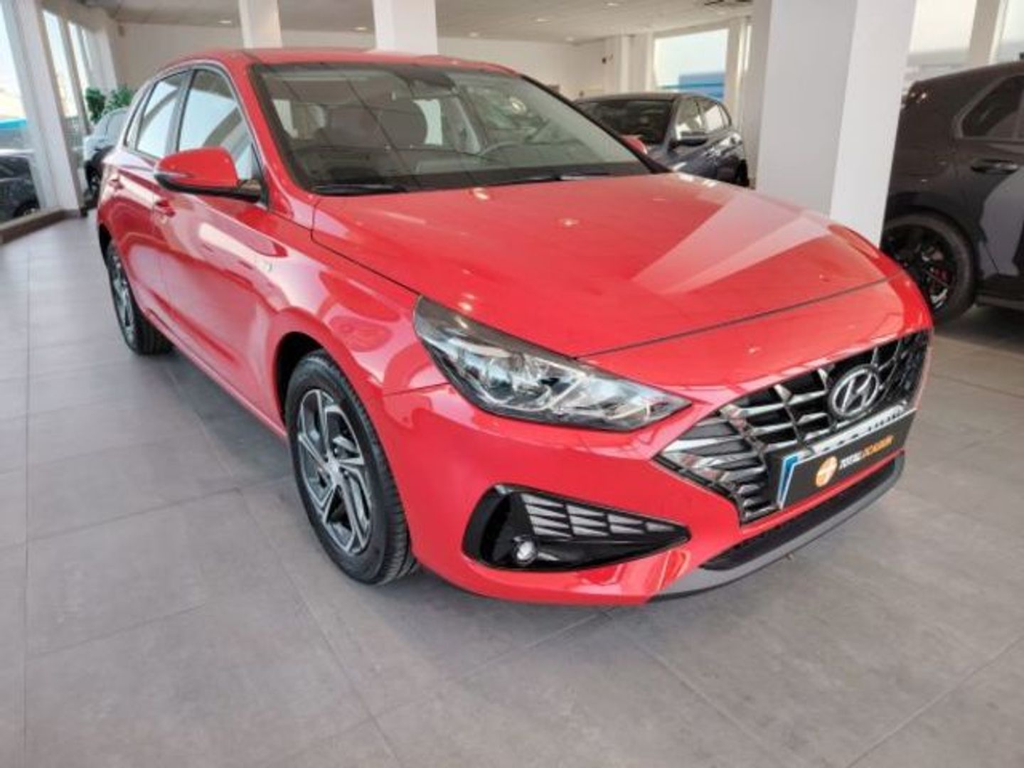 Hyundai i30 1.0 TGDI 48V Klass 88 kW (120 CV) Rojo Compact
