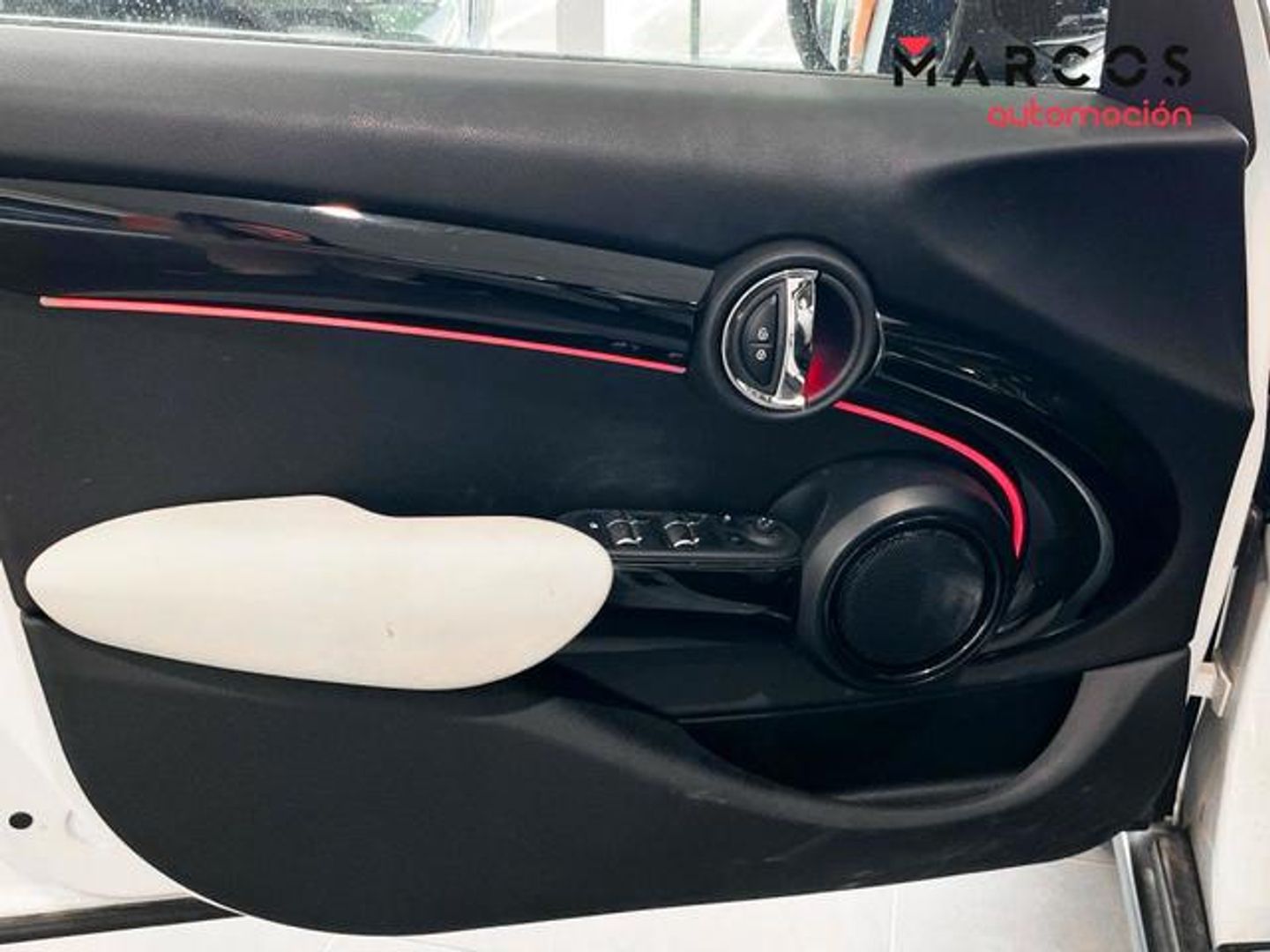 MINI MINI 5 Puertas Cooper 100 kW (136 CV)