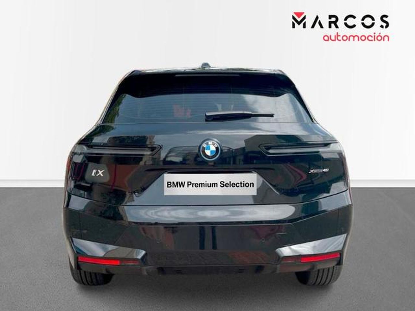 BMW iX xDrive40 240 kW (326 CV)