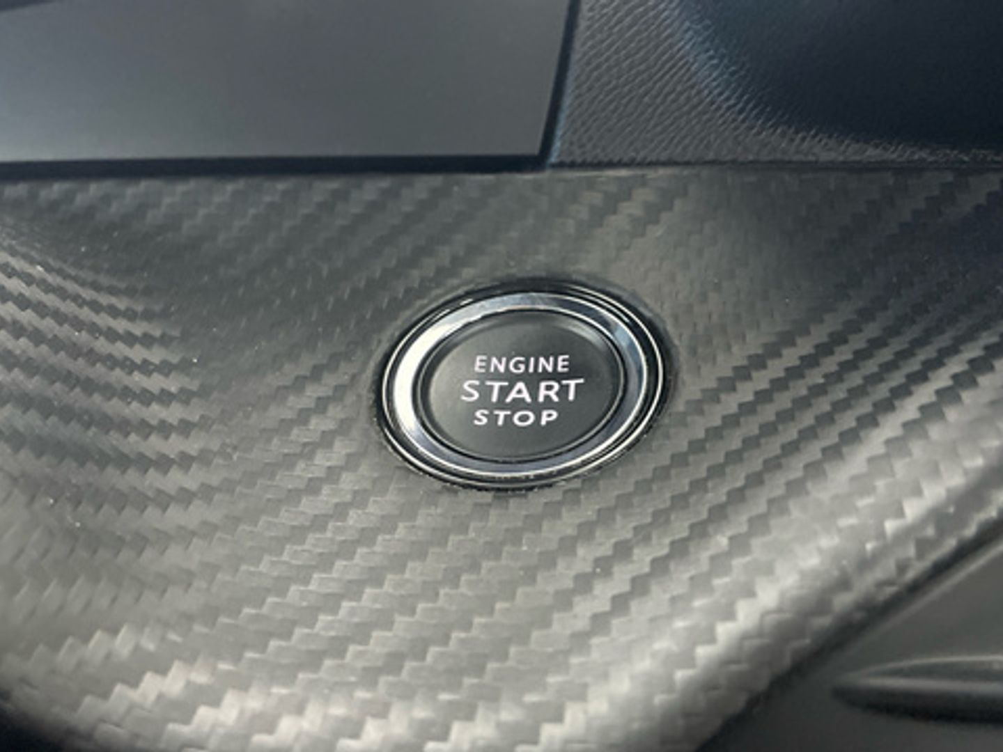 Peugeot 2008 BlueHDi 100 S&S Allure 74 kW (100 CV)