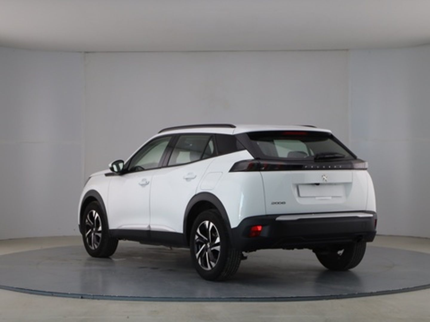 Peugeot 2008 BlueHDi 100 S&S Allure 74 kW (100 CV)
