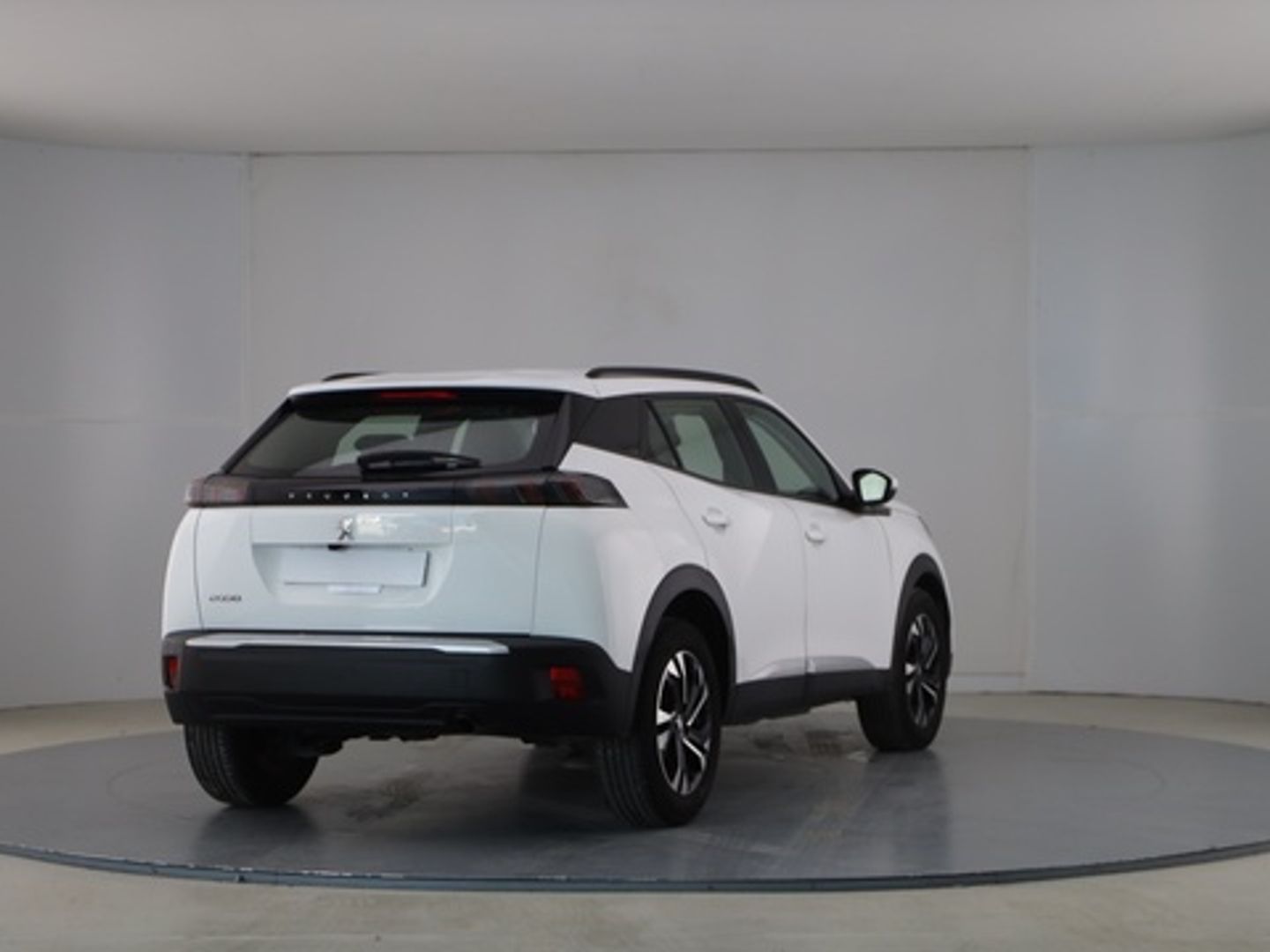Peugeot 2008 BlueHDi 100 S&S Allure 74 kW (100 CV)