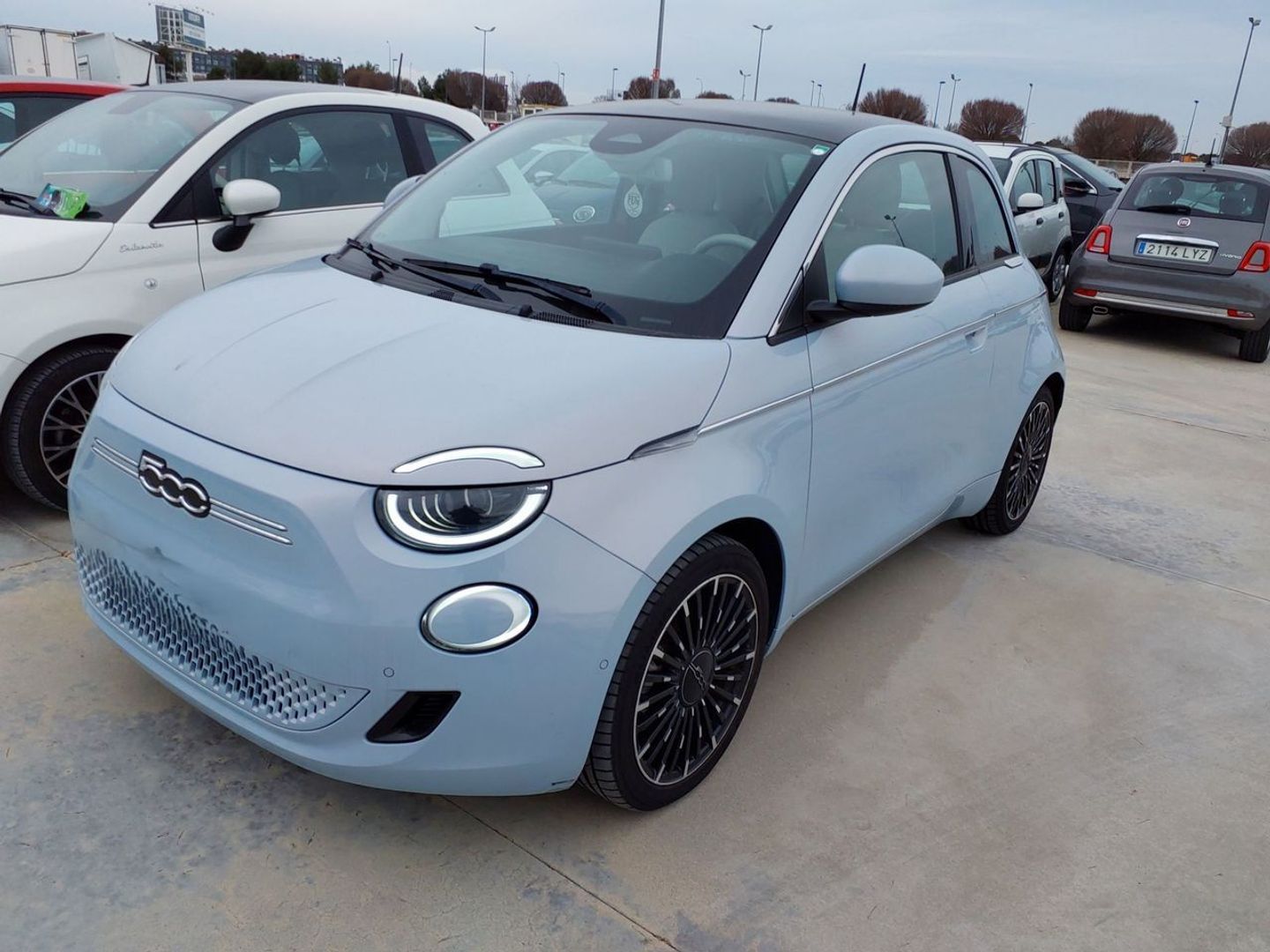 Fiat 500 Electrico Hb 320km laPrima 85 kW (118 CV)