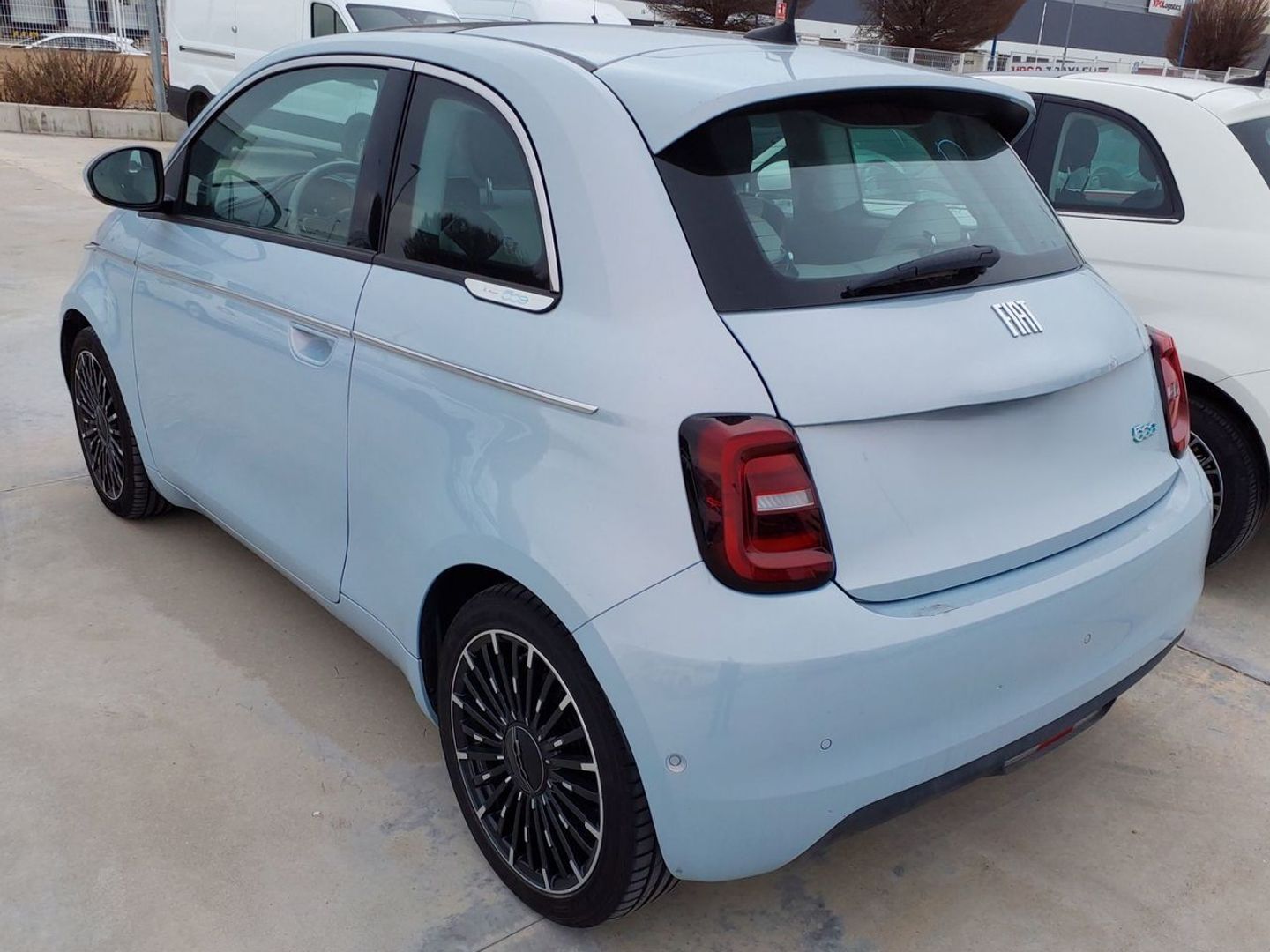 Fiat 500 Electrico Hb 320km laPrima 85 kW (118 CV)