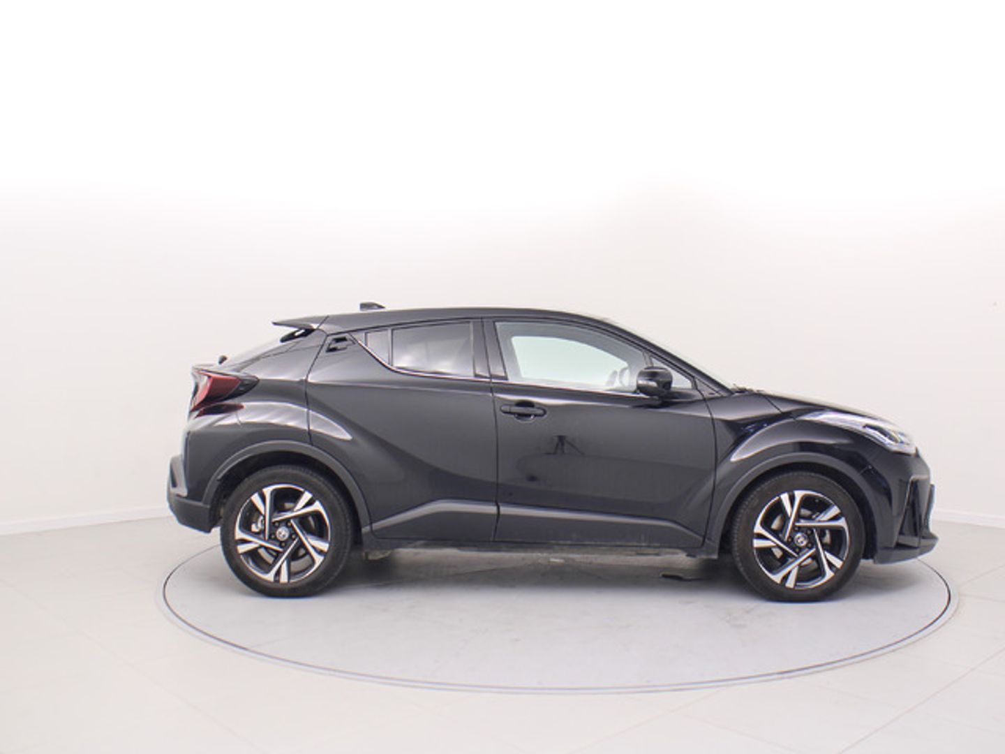 Toyota C-HR 1.8 125H Advance 90 kW (122 CV)