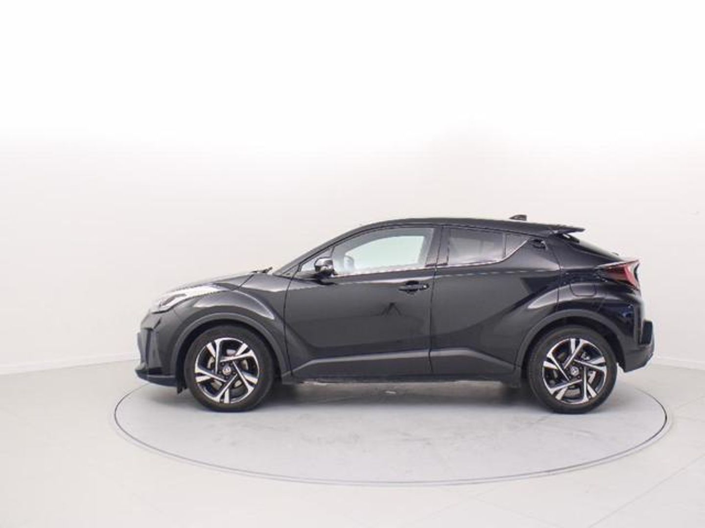 Toyota C-HR 1.8 125H Advance 90 kW (122 CV)