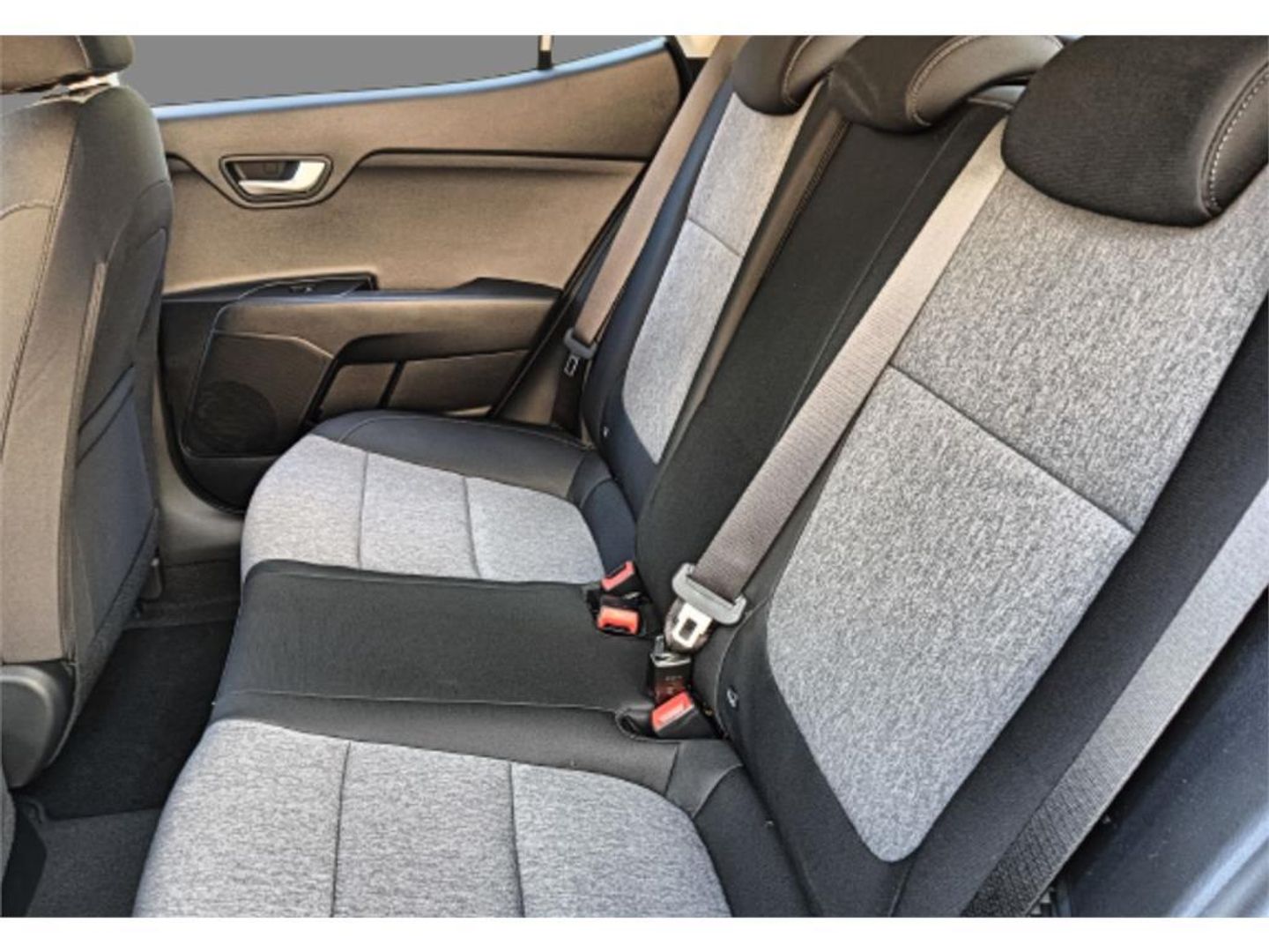 Kia Stonic 1.0 T-GDi MHEV iMT Concept 74 kW (100 CV)
