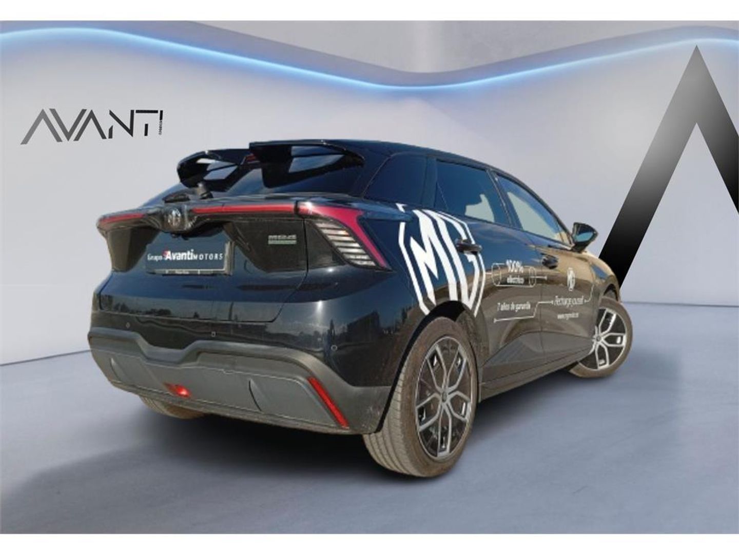 MG MG4 64kWh Luxury 150 kW (204 CV)