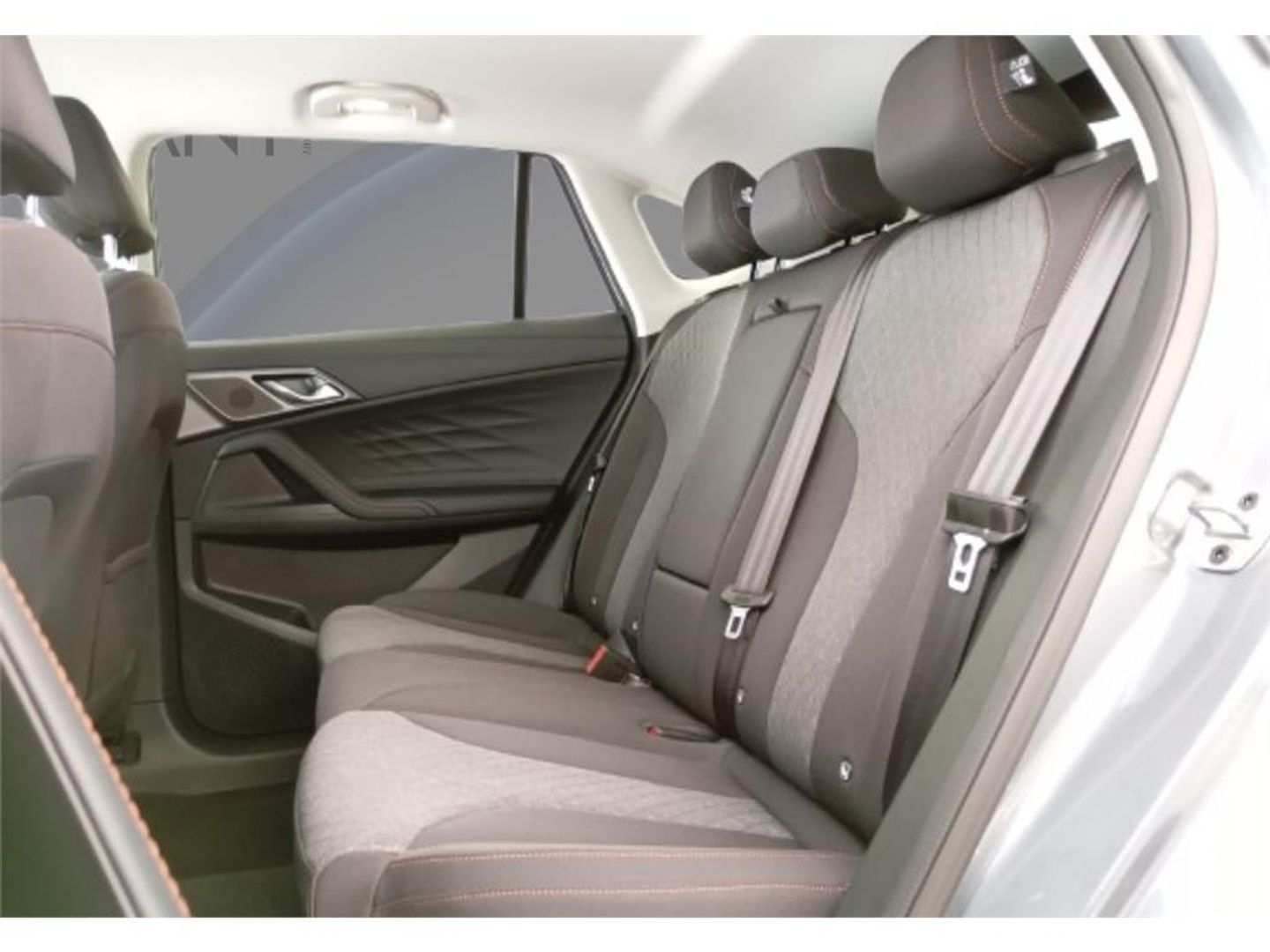 MG eHS 1.5T PHEV Comfort 249 kW (339 CV)