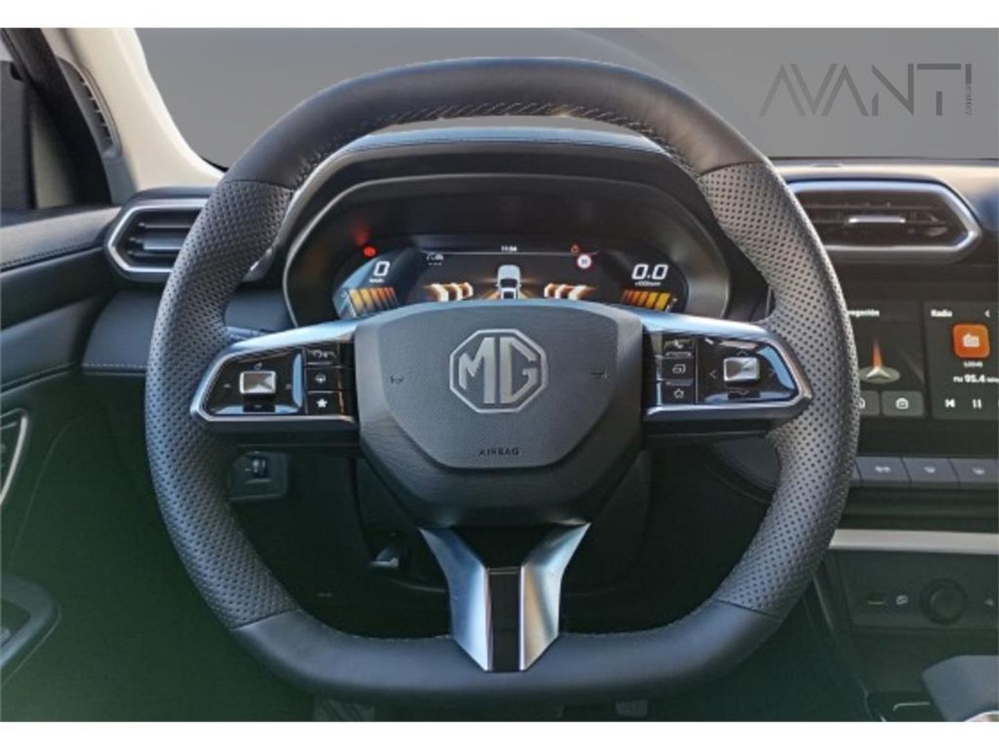 MG ZS 1.5 Hybrid Luxury 145 kW (197 CV)