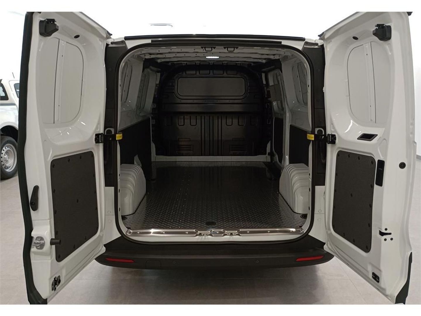 MAXUS Deliver 7 2.0D L2H1 110 kW (150 CV)
