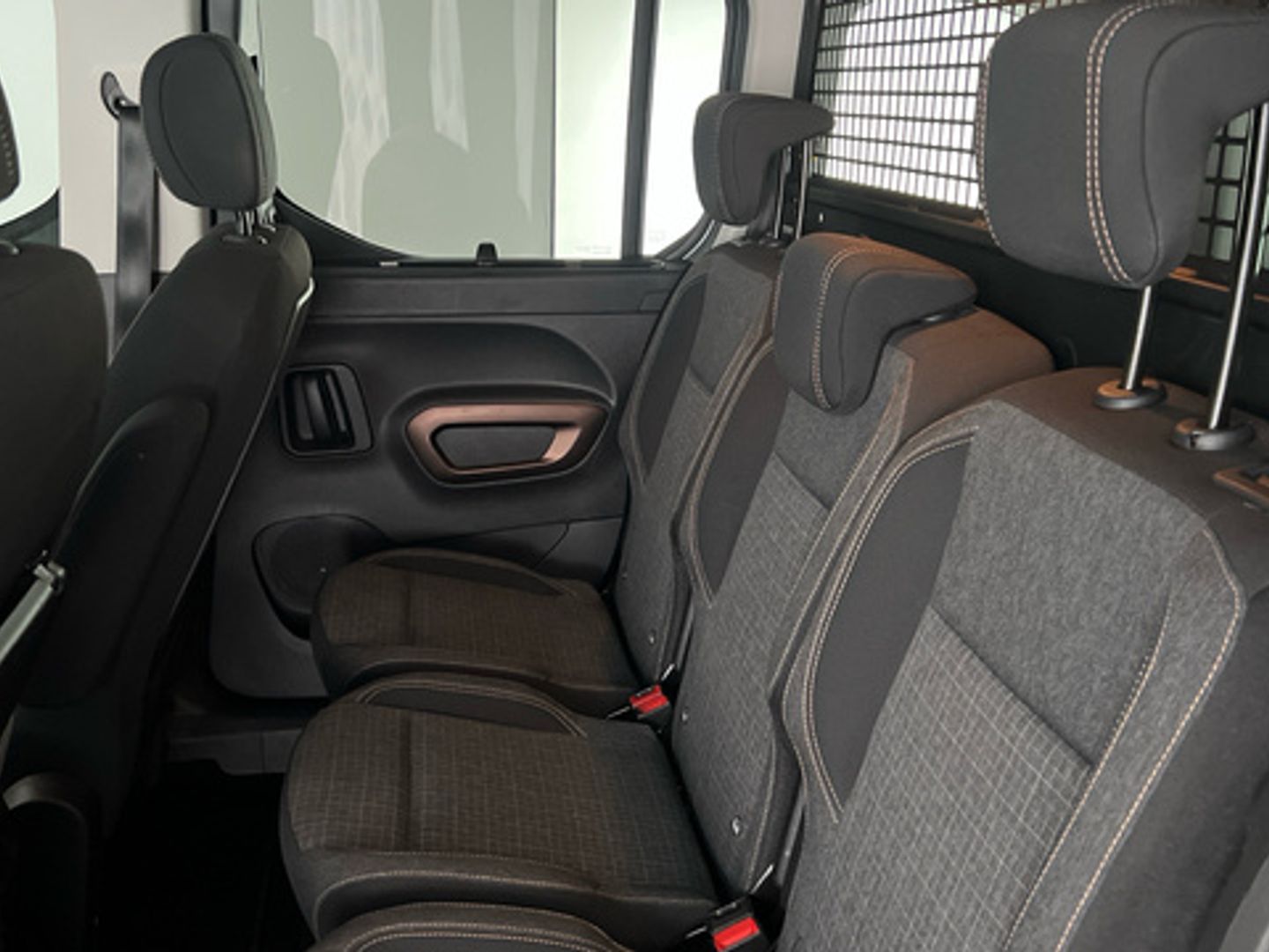 Peugeot Rifter BlueHDi 100 GT Business Standard 73 kW (100 CV)