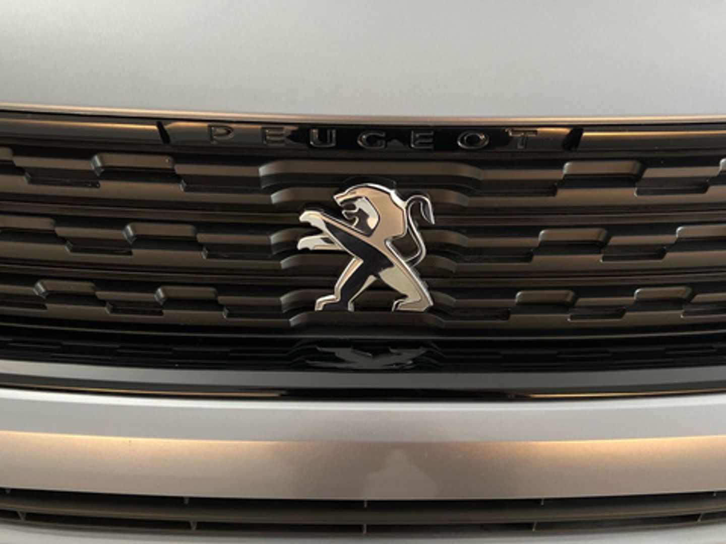 Peugeot Rifter BlueHDi 100 GT Business Standard 73 kW (100 CV)