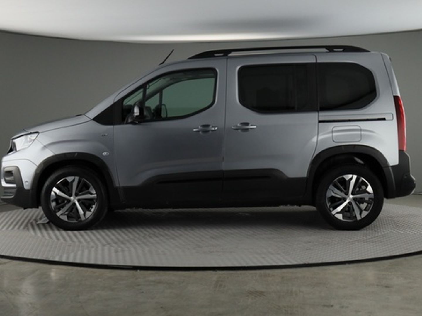 Peugeot Rifter BlueHDi 100 GT Business Standard 73 kW (100 CV)