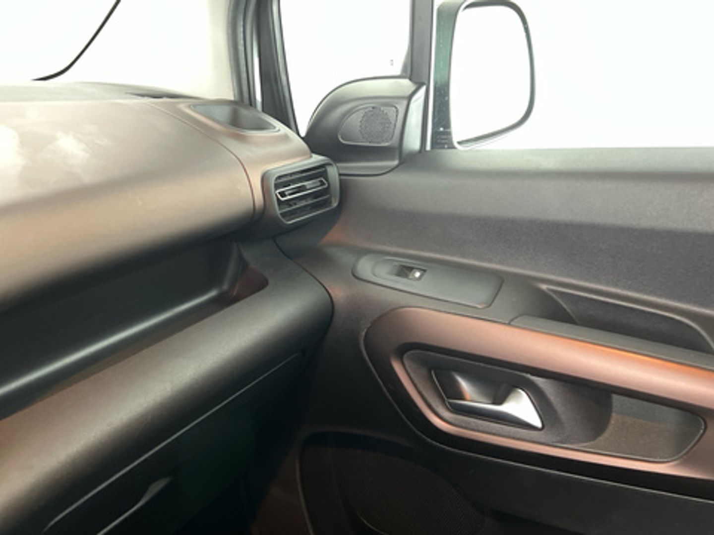 Peugeot Rifter BlueHDi 100 GT Business Standard 73 kW (100 CV)