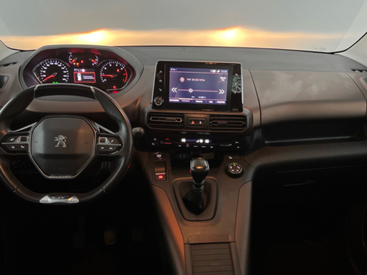 Peugeot Rifter BlueHDi 100 GT Business Standard 73 kW (100 CV)