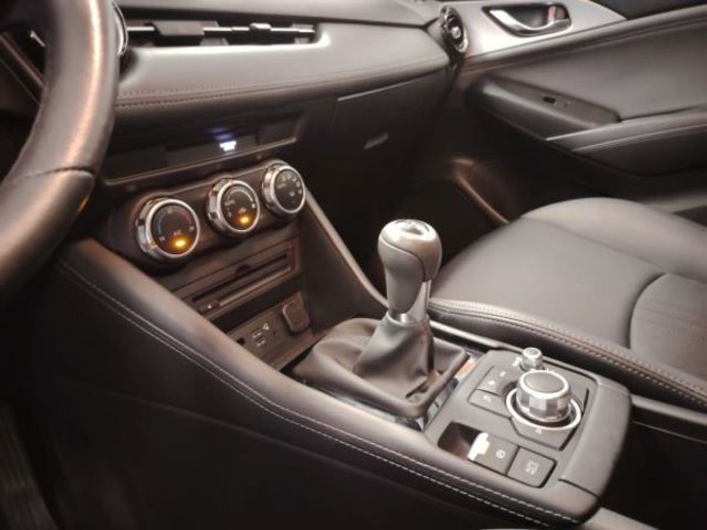Mazda CX-3 2.0 G Zenith 2WD 89 kW (121 CV)