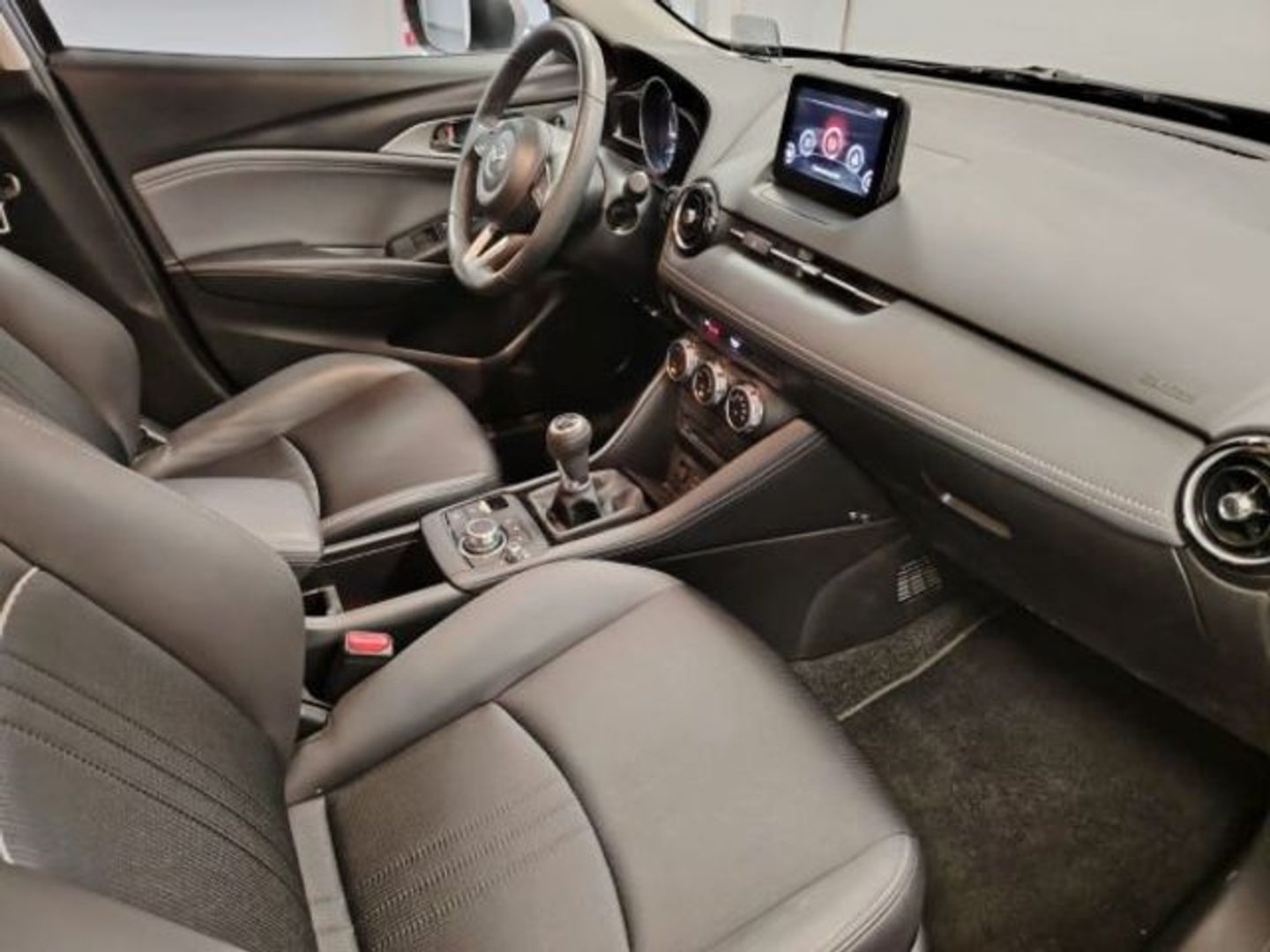 Mazda CX-3 2.0 G Zenith 2WD 89 kW (121 CV)
