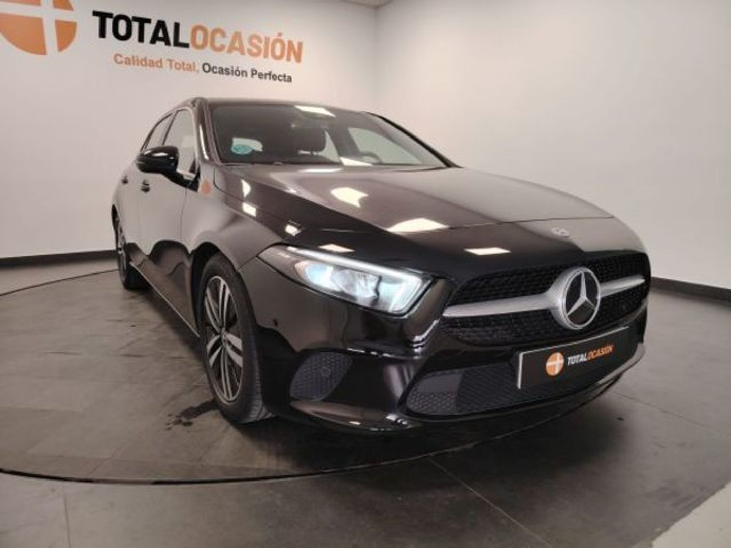 Mercedes-Benz Clase A 180 d 85 kW (116 CV) Negro Compact