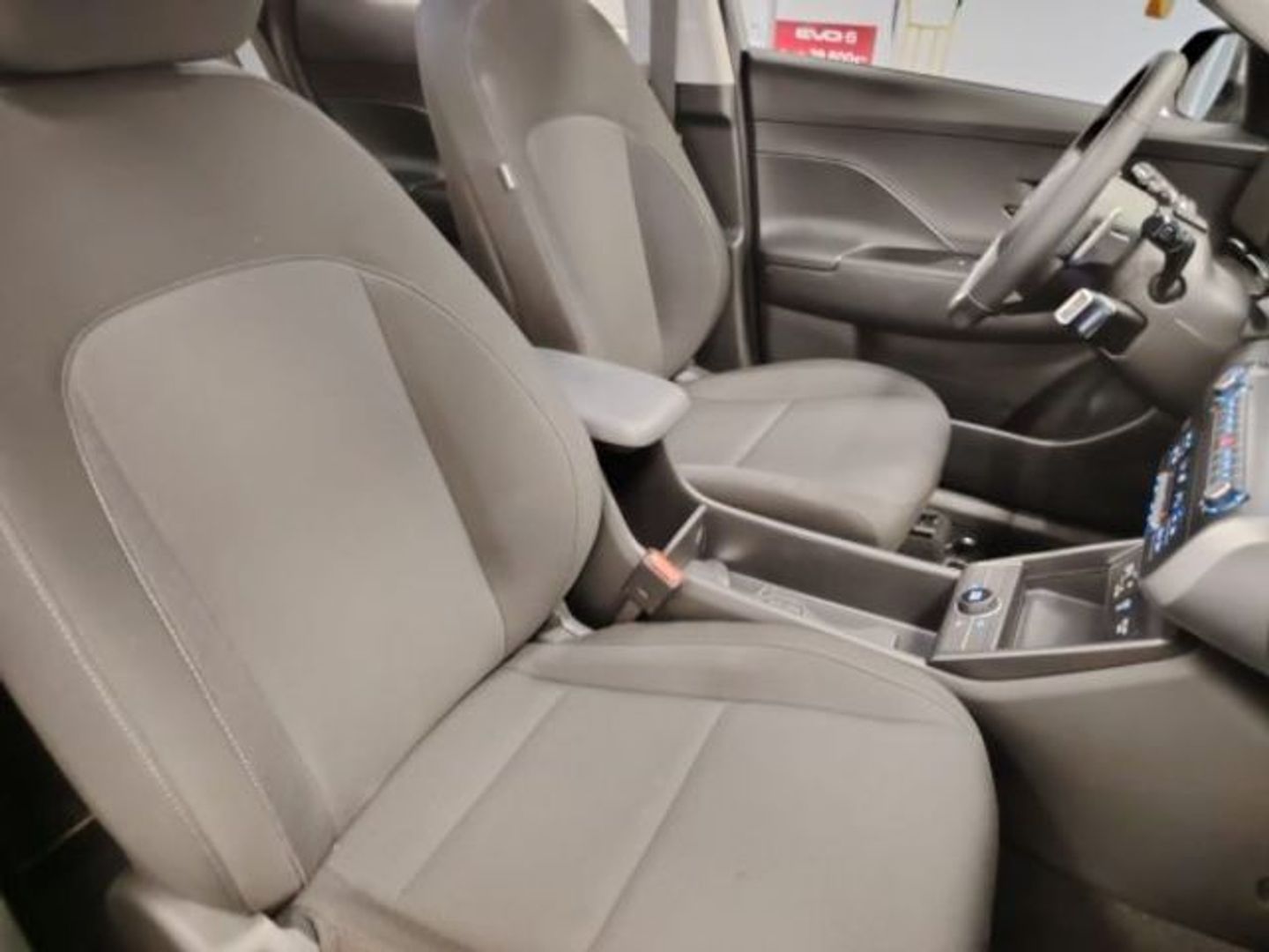Hyundai Kona 1.6 GDI HEV Maxx DCT 104 kW (141 CV)