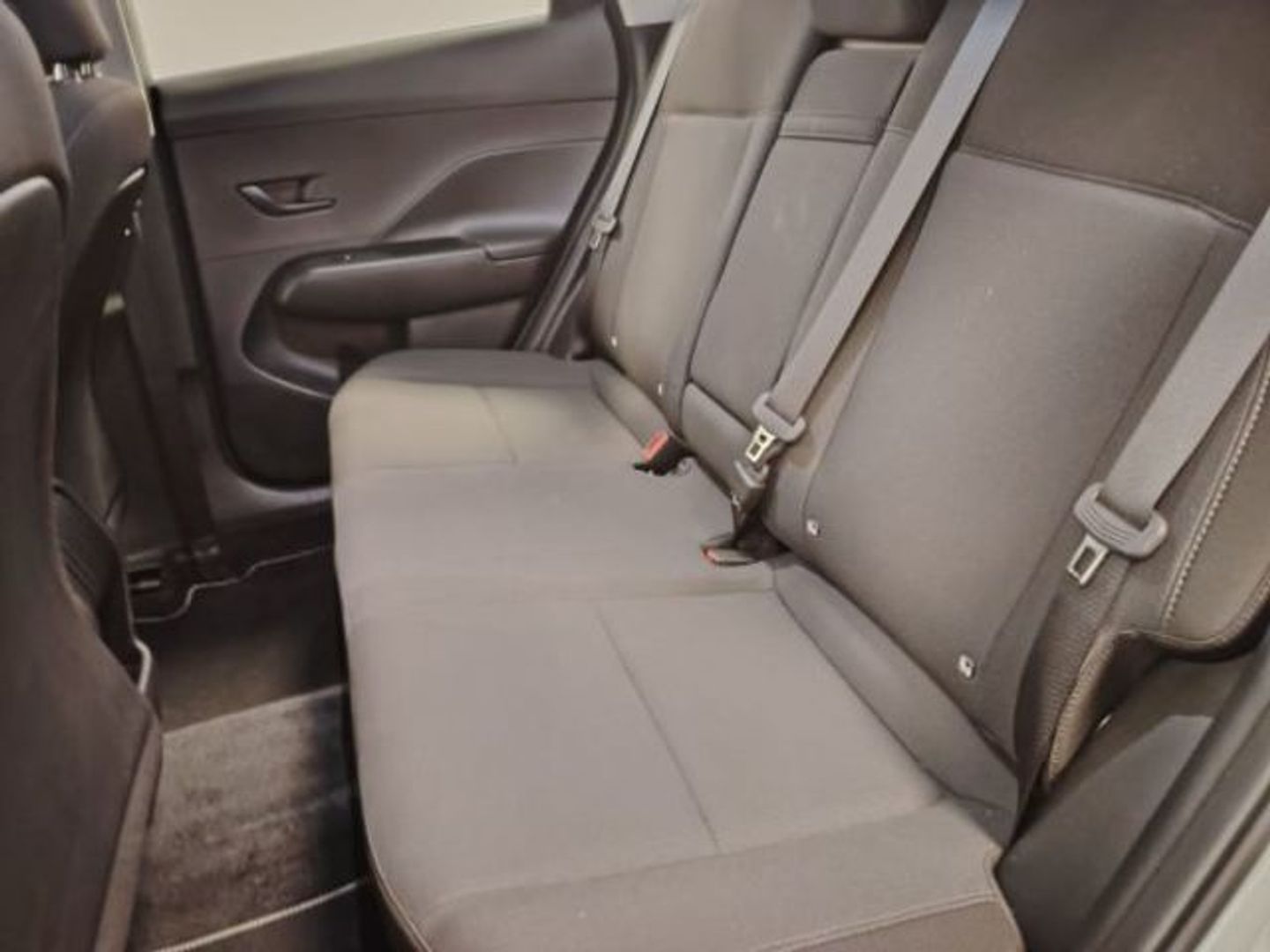 Hyundai Kona 1.6 GDI HEV Maxx DCT 104 kW (141 CV)