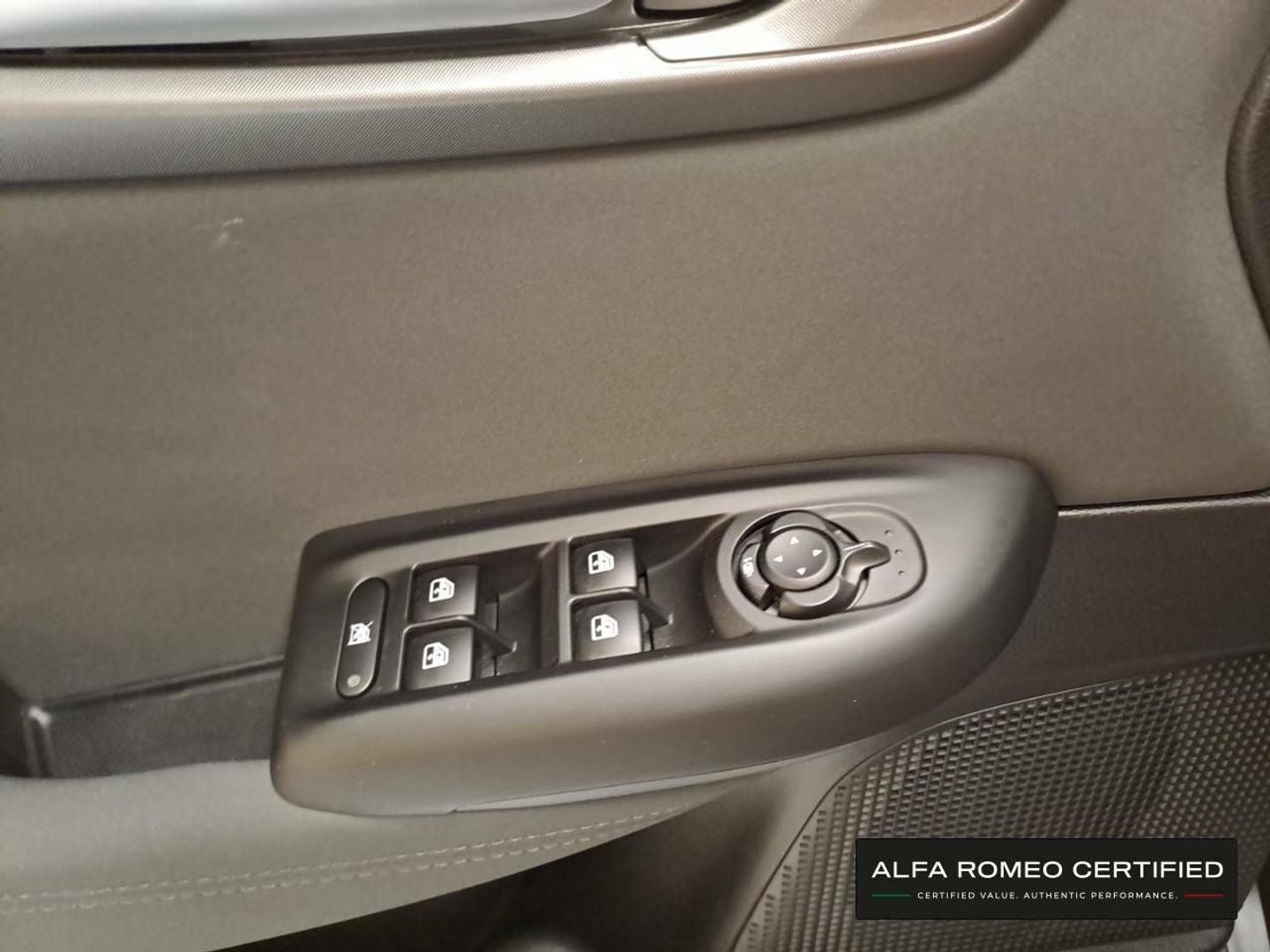 Alfa Romeo Tonale 1.6 DS Sprint FWD Auto 96 kW (130 CV)
