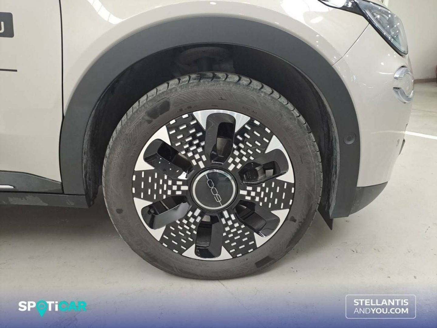 Fiat 600 1.2 MHEV La prima DDCT 74 kW (100 CV)