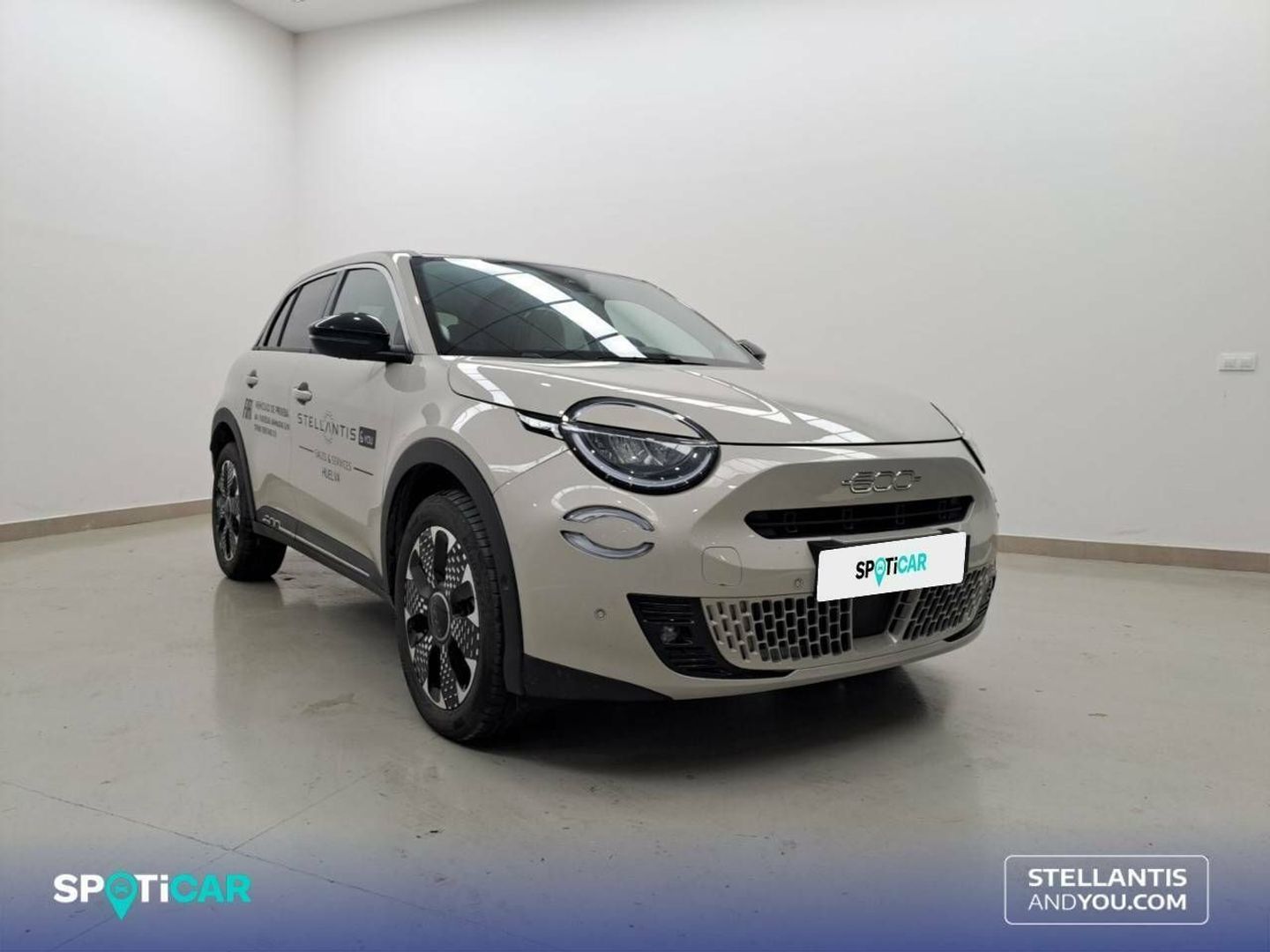 Fiat 600 1.2 MHEV La prima DDCT 74 kW (100 CV)