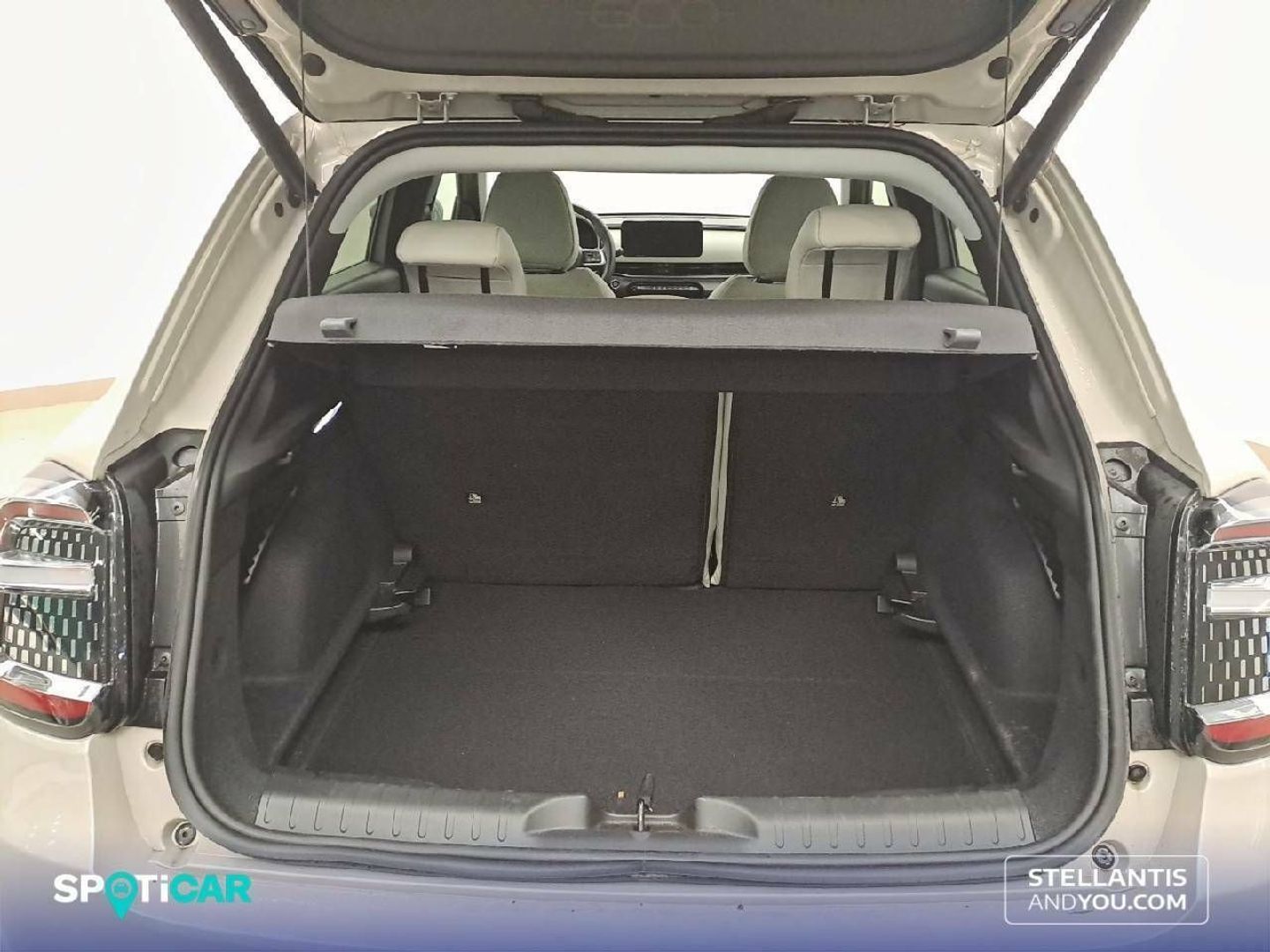 Fiat 600 1.2 MHEV La prima DDCT 74 kW (100 CV)