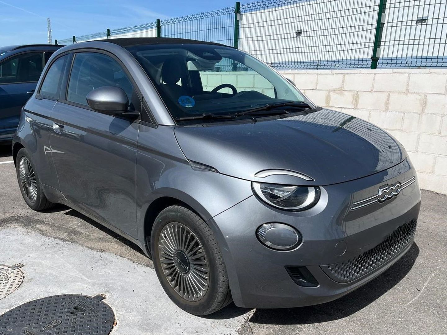 Fiat 500 Electrico 500 Icon Hb 320km 85 kW (118 CV) Gris Compact