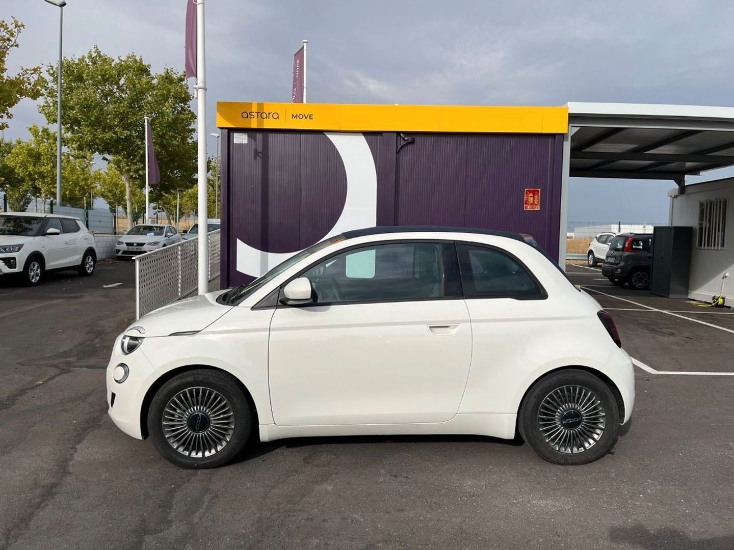 Fiat 500 Electrico 500 Icon Hb 320km 85 kW (118 CV)