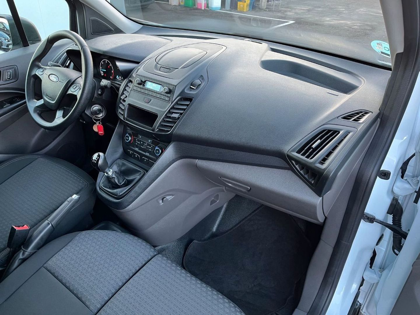 Ford Transit Connect Furgon 1.5 TDCi Trend 210 L2 74 kW (100 CV)